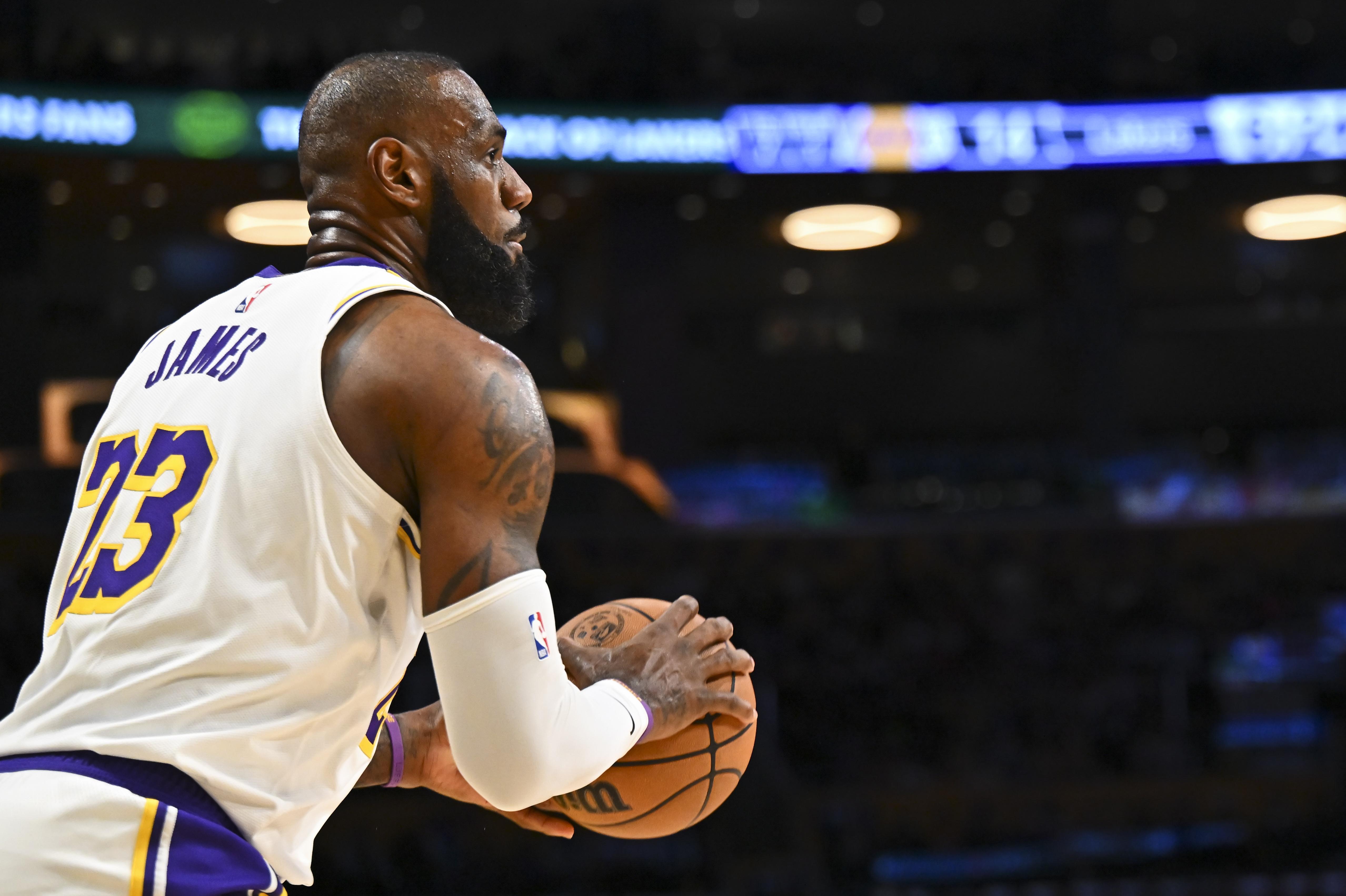 格里芬：詹姆斯进联盟时我在高中 我退役了他居然还在打