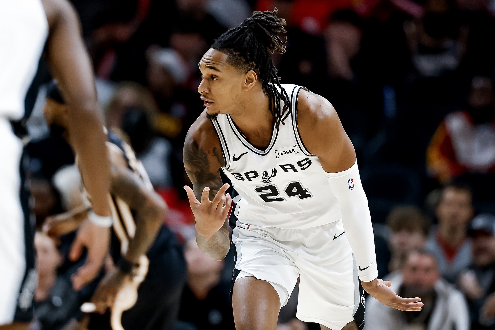 百家乐真人-瓦塞尔谈失利：对手疯狂冲抢篮板 我们必须打得更有身体对抗